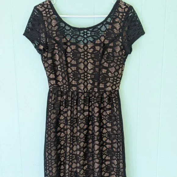 chinese dress ladies Too Good To Miss Black Floral Lace Sleeveless Maxi Dress